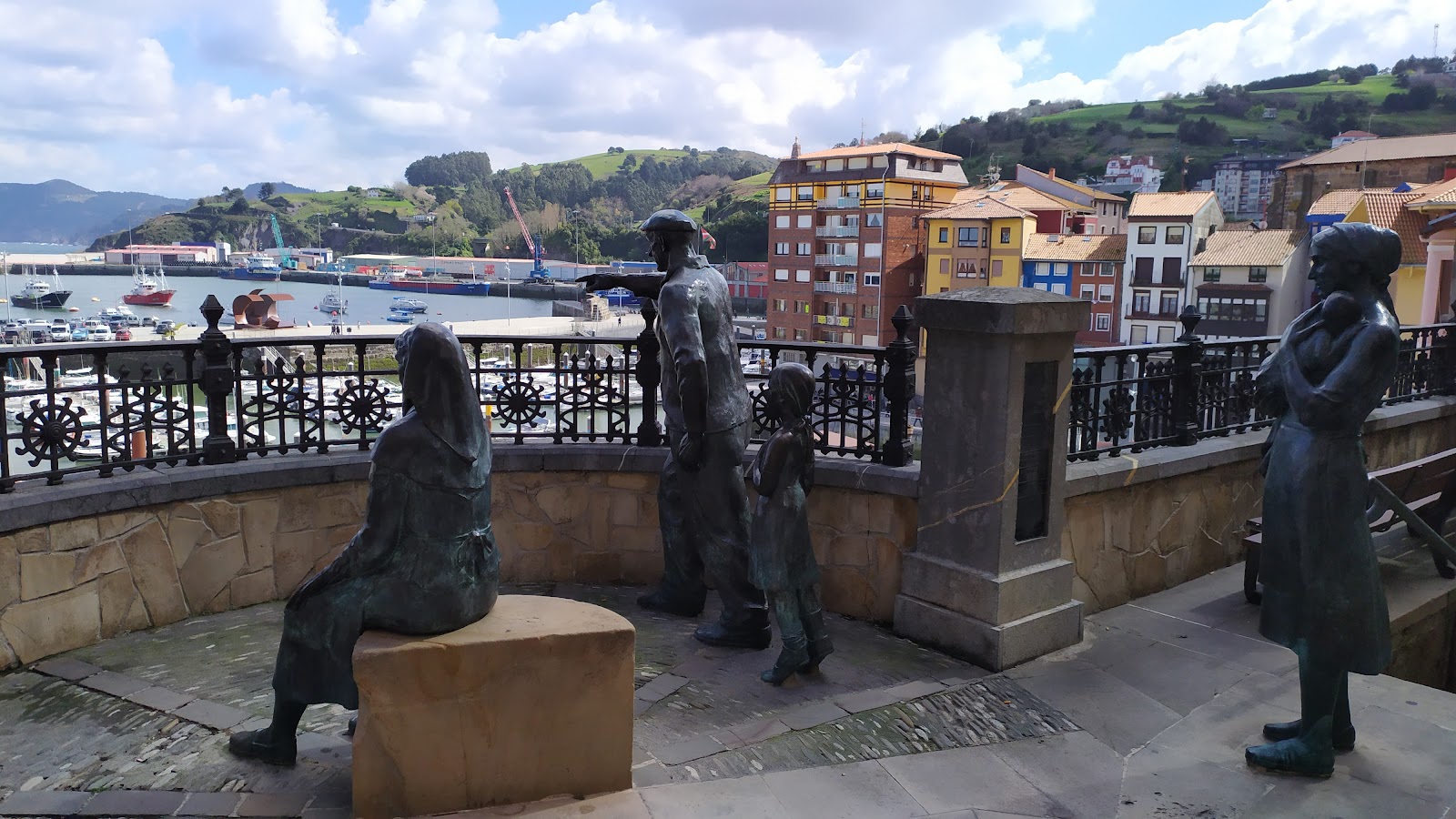 Monument to the Fisherman (2026) – Best of TikTok, Instagram & Reddit  Travel Guide