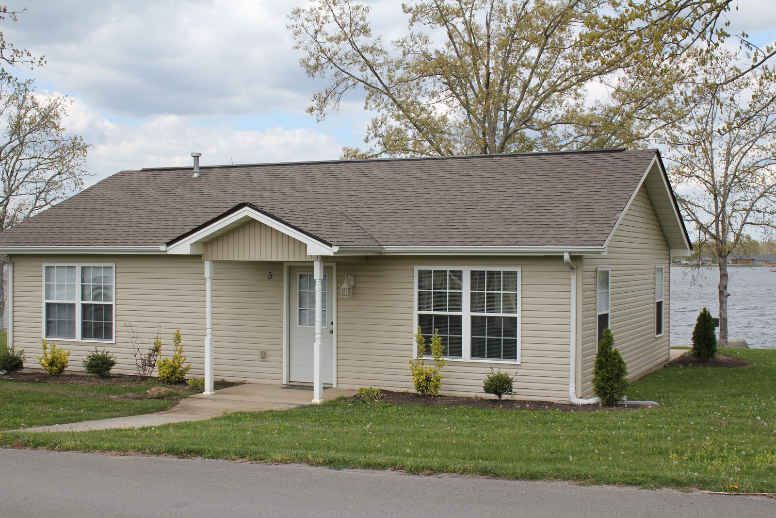 Find another place to stay - Review of Crown Resort: Hiawatha Manor West at Lake  Tansi, Crossville, TN - Tripadvisor, image size:1600x1067