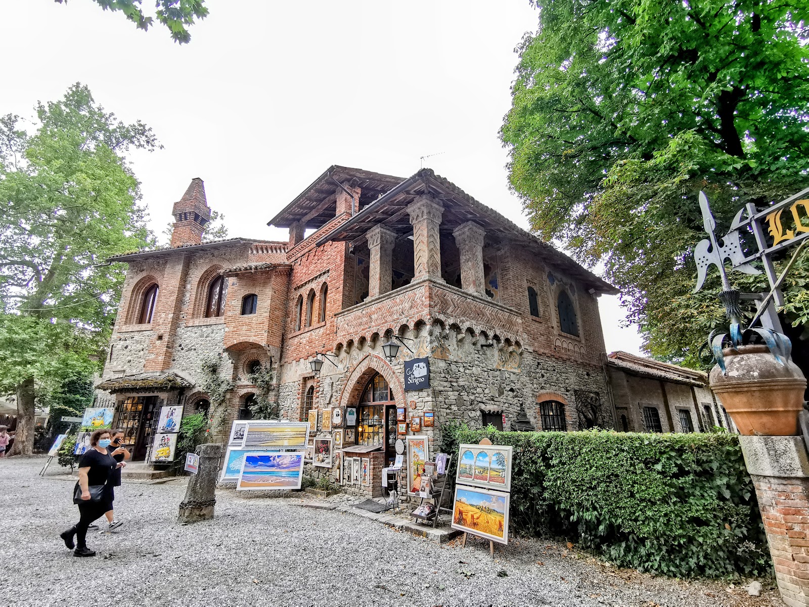 Grazzano Visconti (2026) – Best of TikTok, Instagram \u0026 Reddit Travel Guide, image size:1600x1200