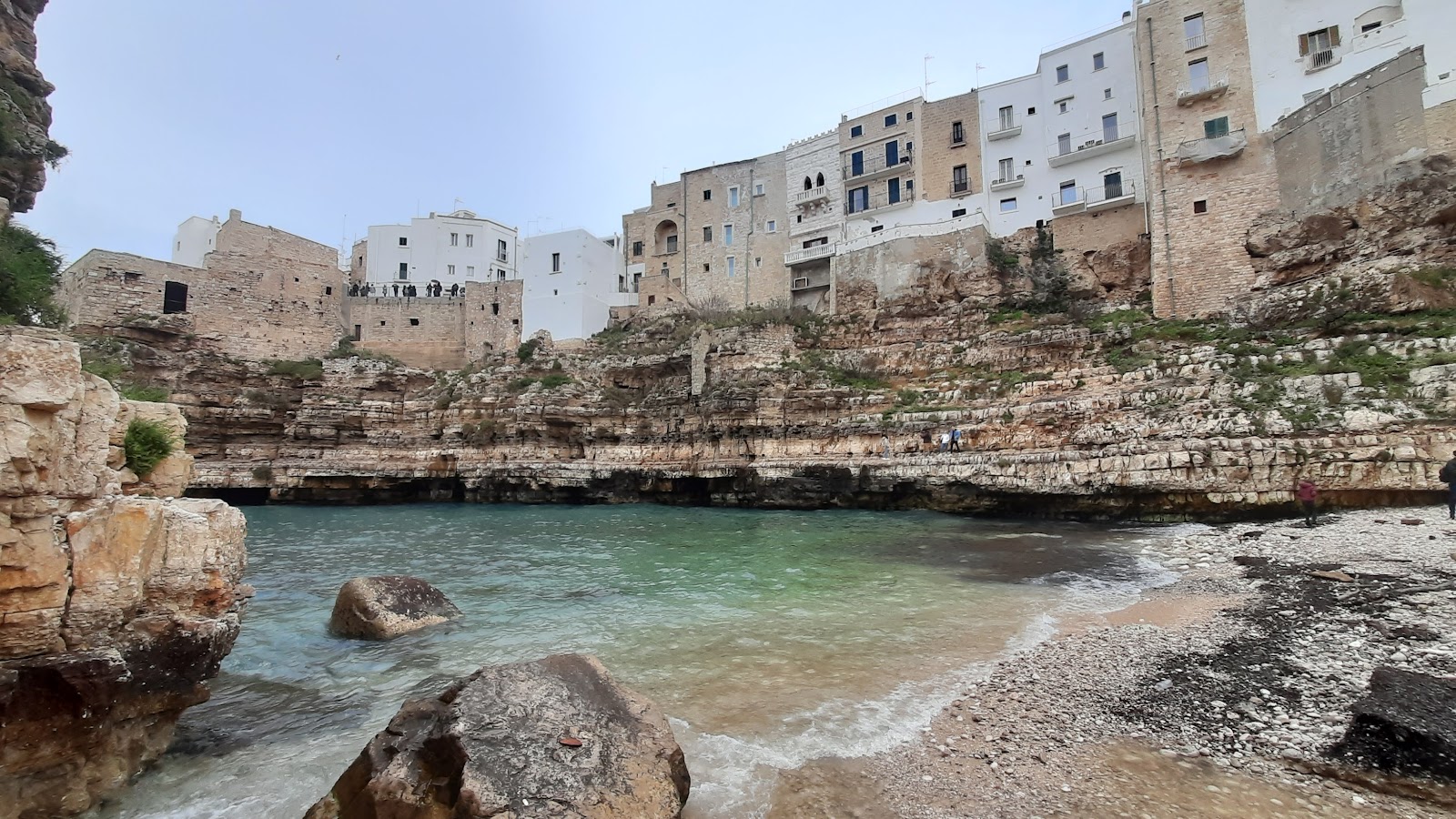 Lama Monachile Beach Polignano a Mare (2026) – Best of TikTok, Instagram \u0026  Reddit Travel Guide, image size:1600x900