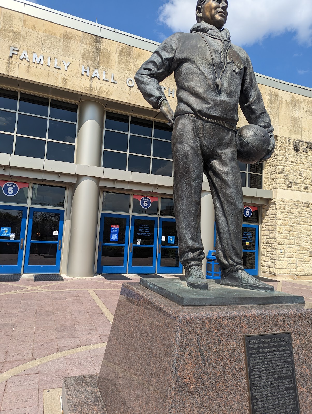 Allen Fieldhouse (2026) – Best of TikTok, Instagram \u0026 Reddit Travel Guide, image size:1205x1600