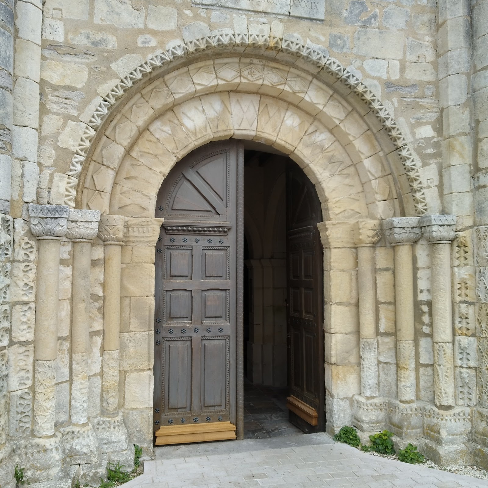 Église Saint-Denis d'Oléron (2025) – Best of TikTok, Instagram
