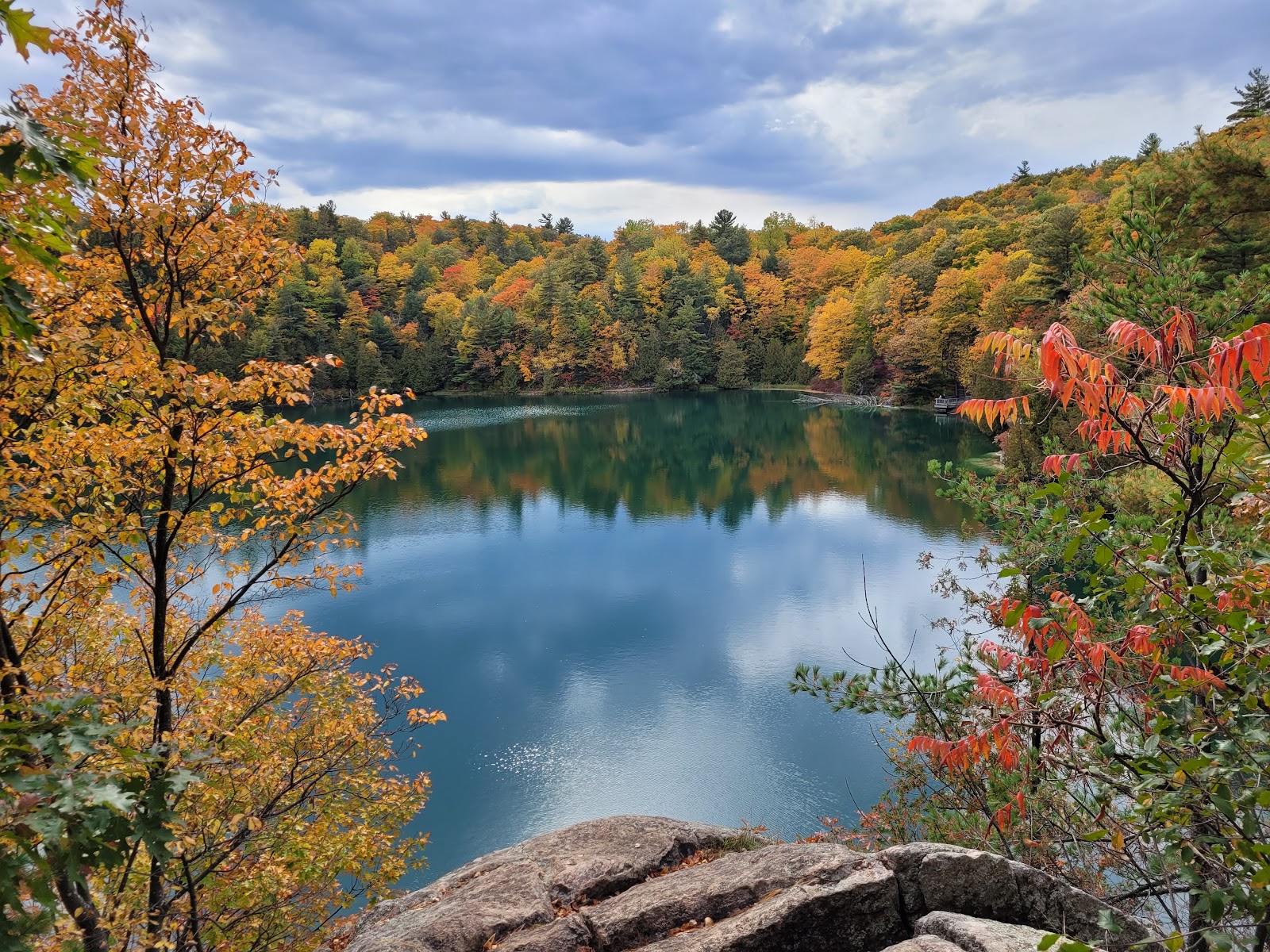 Pink Lake Gatineau Park (2026) – Best of TikTok, Instagram & Reddit ...