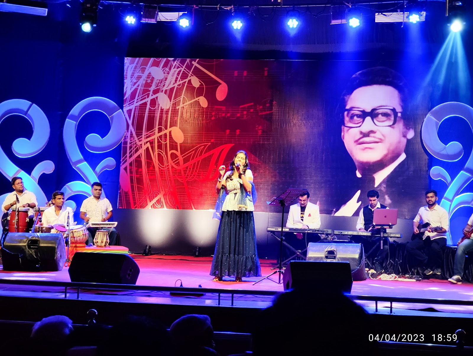 Vasantrao Deshpande Hall (2026) – Best of TikTok, Instagram \u0026 Reddit Travel  Guide, image size:1600x1205