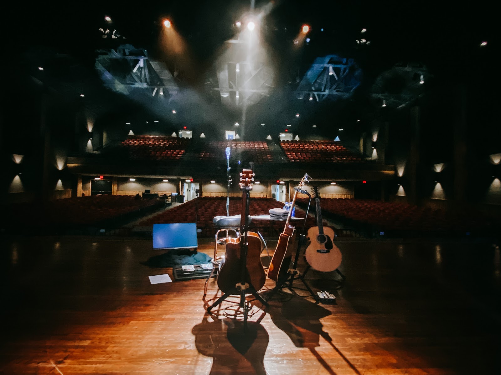 Renfro Valley Entertainment Center (2025) – Best of TikTok