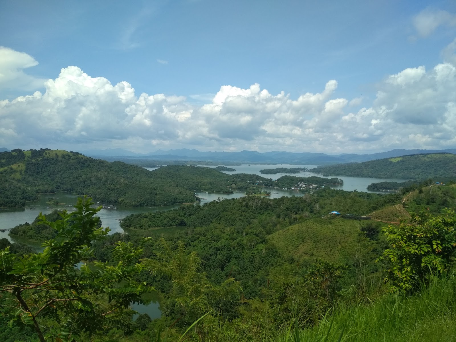 Riam Kanan Lake (2026) – Best of TikTok, Instagram & Reddit Travel Guide