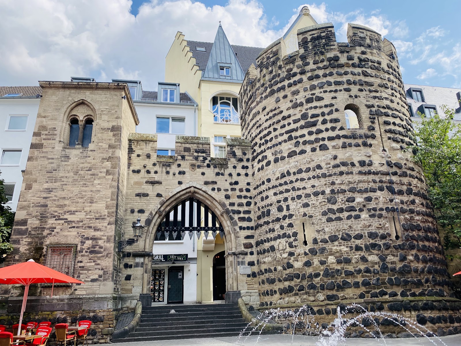Palais Schaumburg (2026) – Best of TikTok, Instagram & Reddit