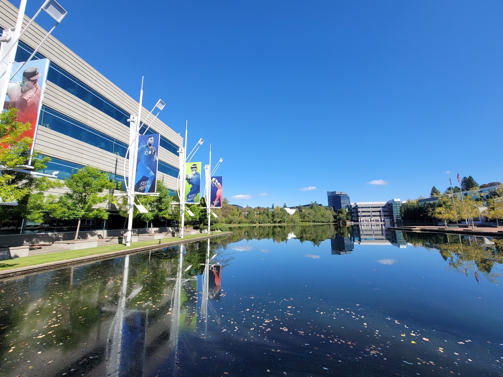 where is nike headquarters located