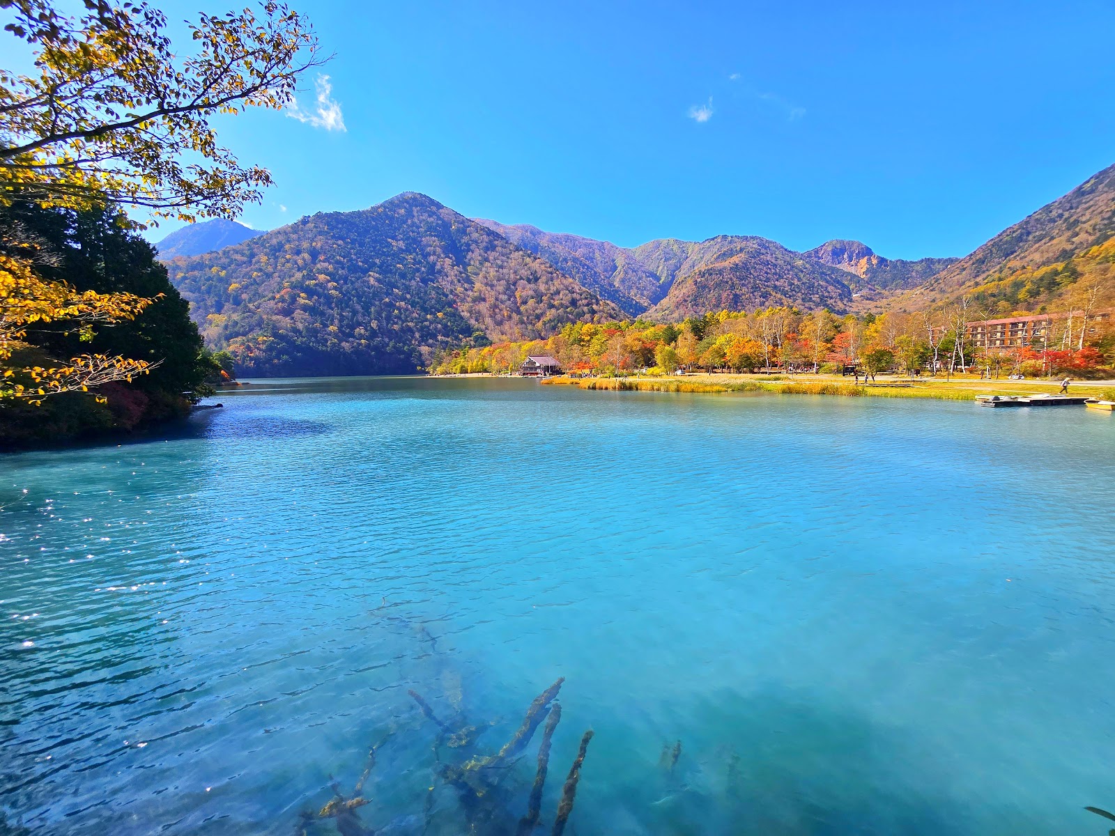 gphoto_ChIJf0irbWuyH2ARcln1D5o