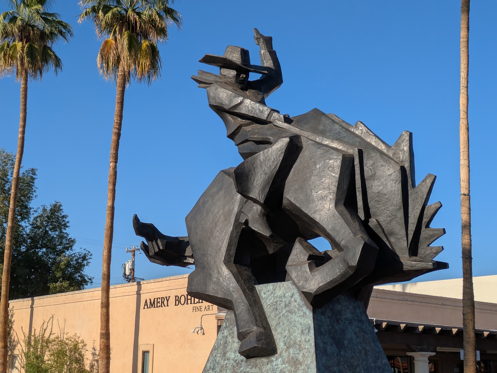 Jack Knife sculpture (2025) – Best of TikTok, Instagram & Reddit