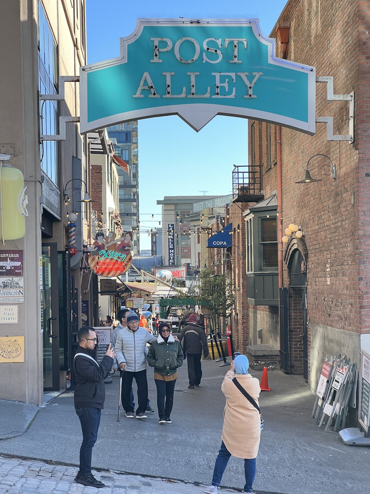 Post Alley (2026) – Best of TikTok, Instagram & Reddit Travel Guide