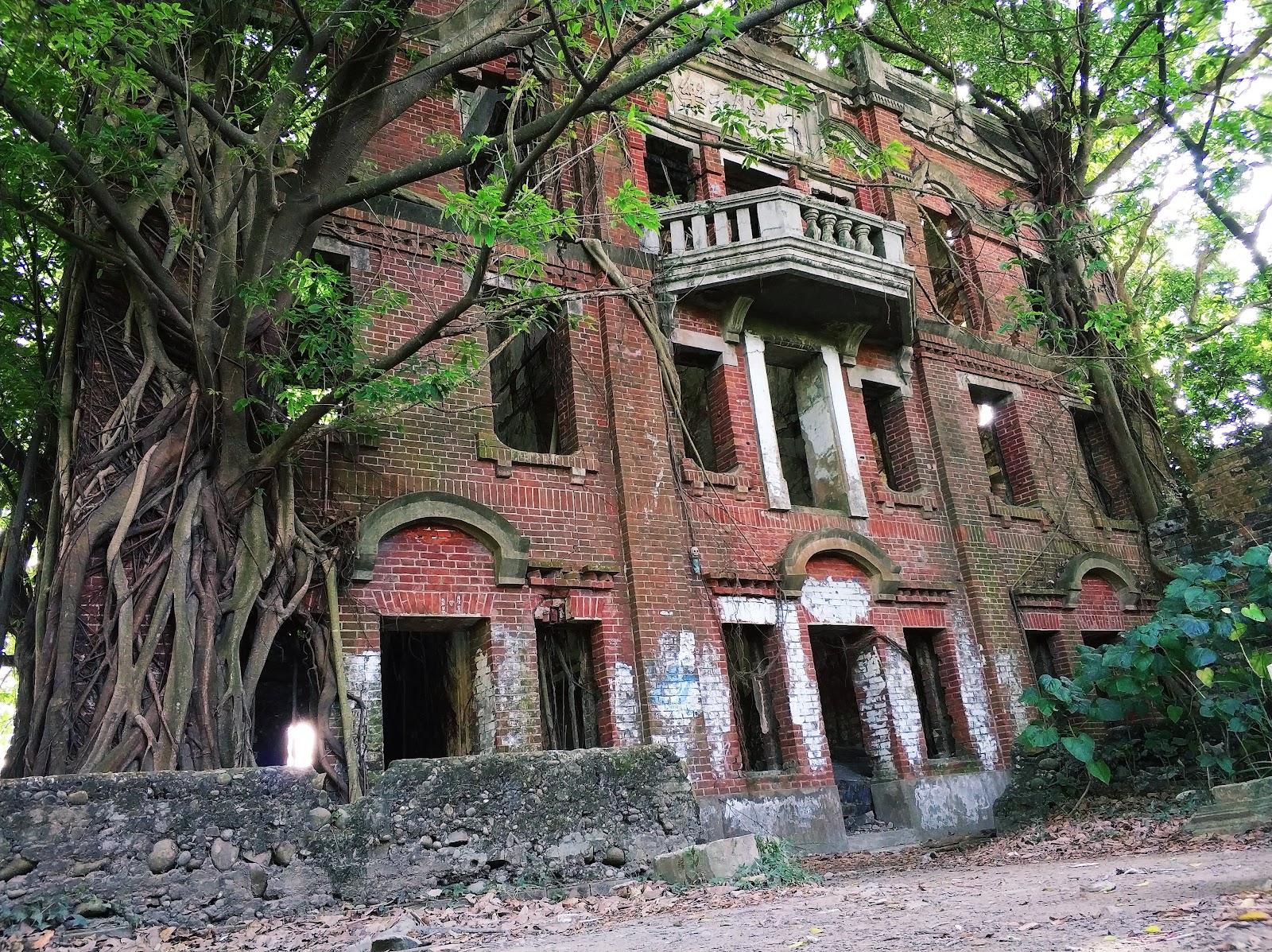Minxiong Haunted House (2026) – Best of TikTok, Instagram & Reddit ...