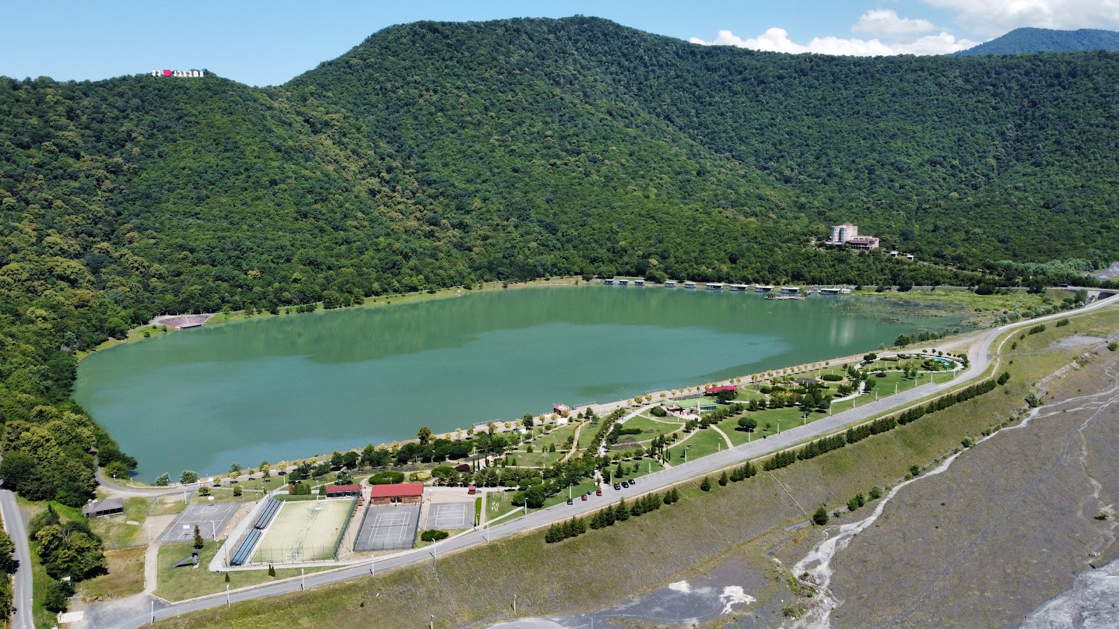 Ilia Lake Kvareli (2026) – Best of TikTok, Instagram \u0026 Reddit Travel Guide, image size:1600x900