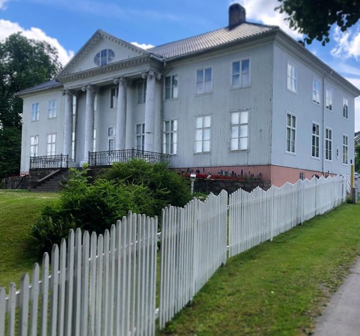 Austad Manor (2026) – Best of TikTok, Instagram & Reddit Travel Guide