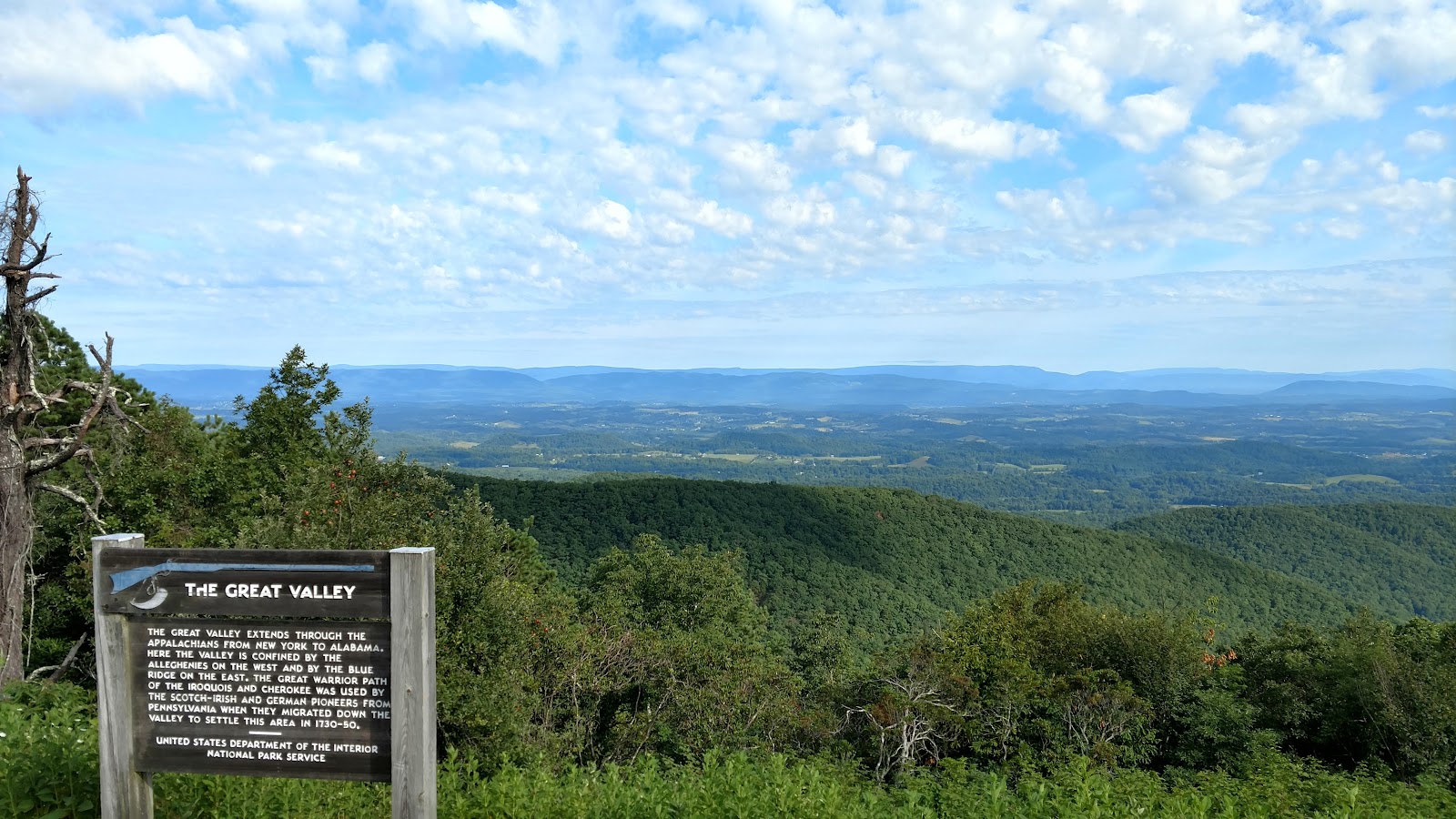 Blue Ridge Parkway (2026) – Best of TikTok, Instagram & Reddit Travel Guide