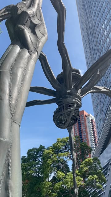 Maman sculpture (2026) – Best of TikTok, Instagram & Reddit Travel
