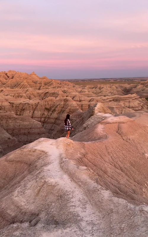 Badlands Loop Road SD 240 (2025) – Best of TikTok, Instagram