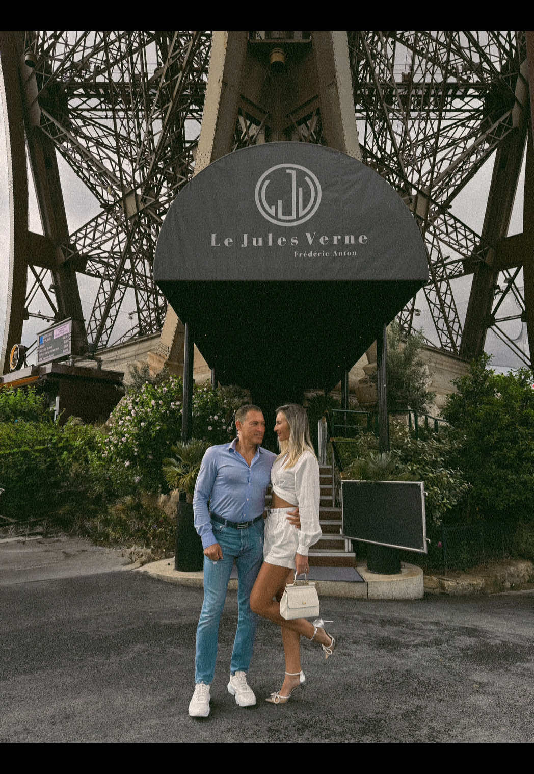 jules verne restaurant dress code dinner Jules Verne (2026) – Best of TikTok, Instagram & Reddit Food Guide