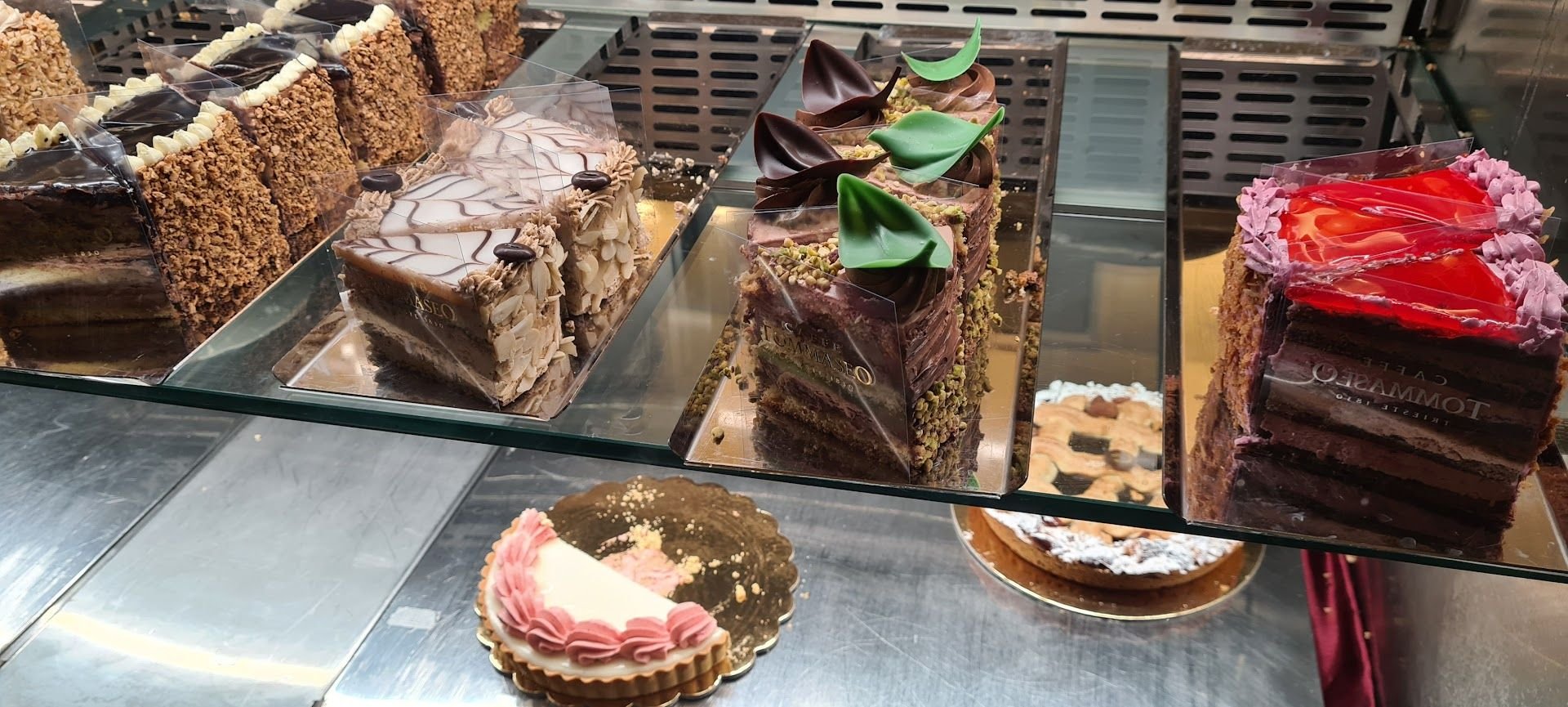 Caffè Tommaseo (2026) – Best of TikTok, Instagram \u0026 Reddit Food Guide, image size:1920x865