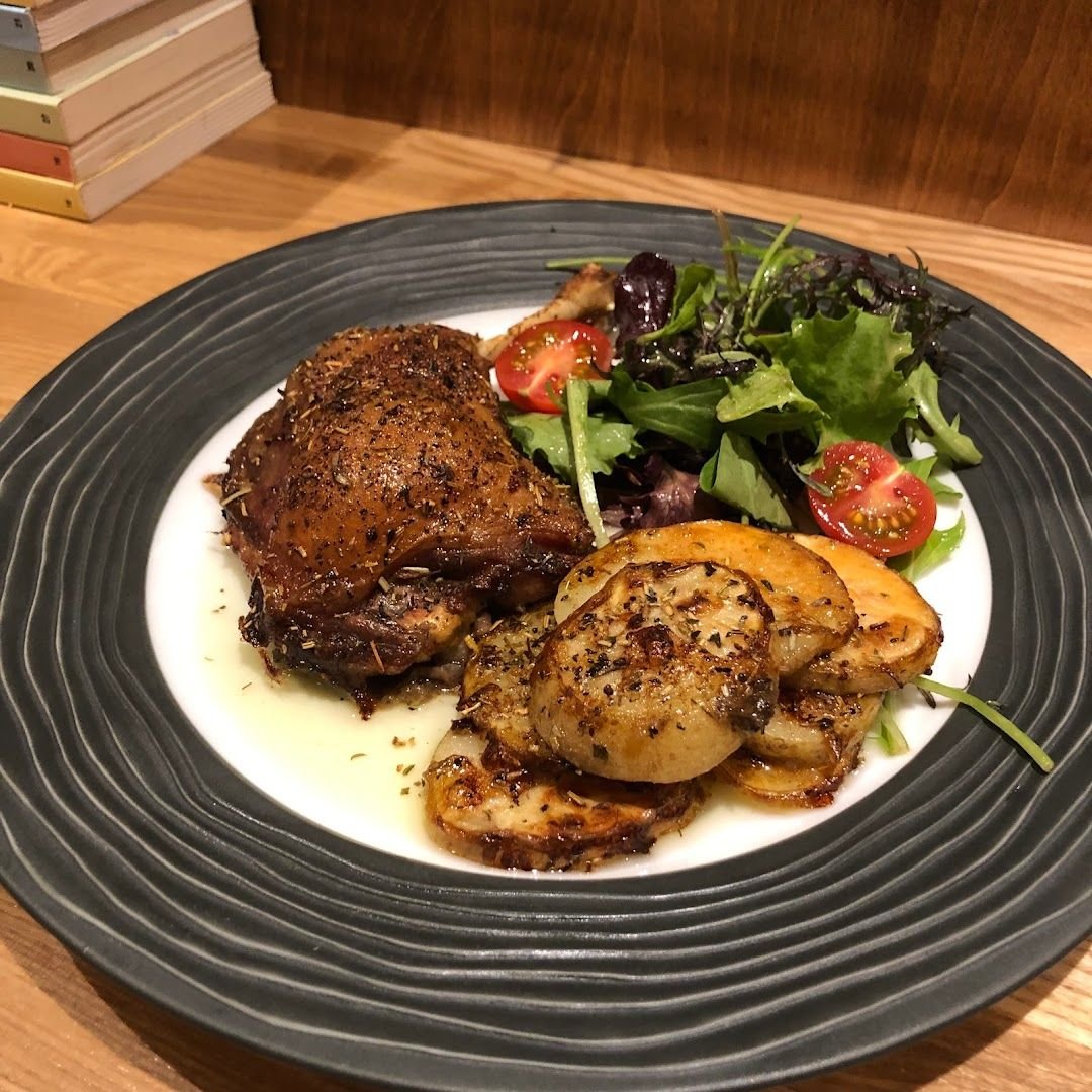 Le Chat Botté - ルシャボテ (2026) – Best of TikTok, Instagram & Reddit Food Guide