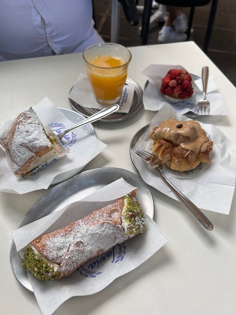 Pasticceria Savia (2026) – Best of TikTok, Instagram \u0026 Reddit Food Guide, image size:810x1080